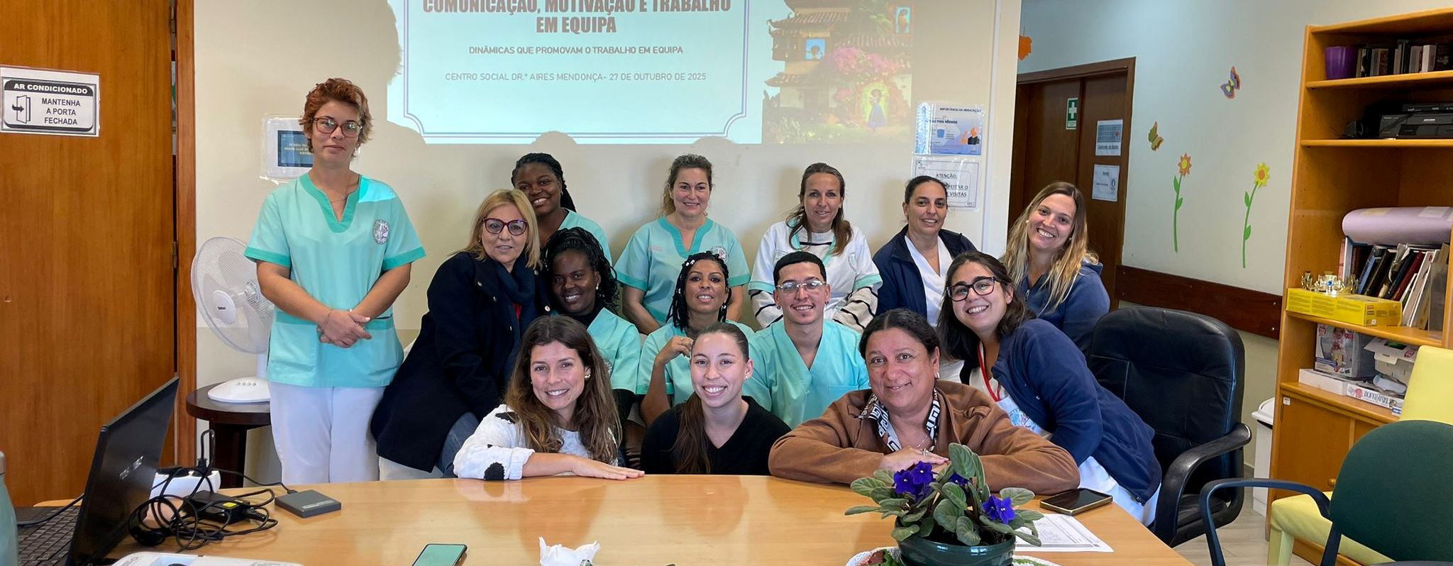 Formação em Comunicação e Trabalho em Equipa 