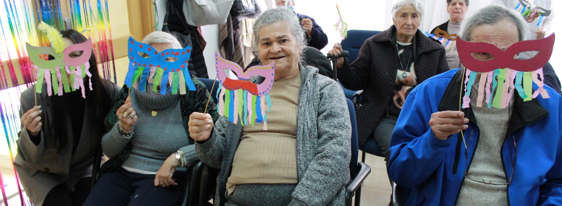 Sorrisos, Máscaras e Boa Disposição
