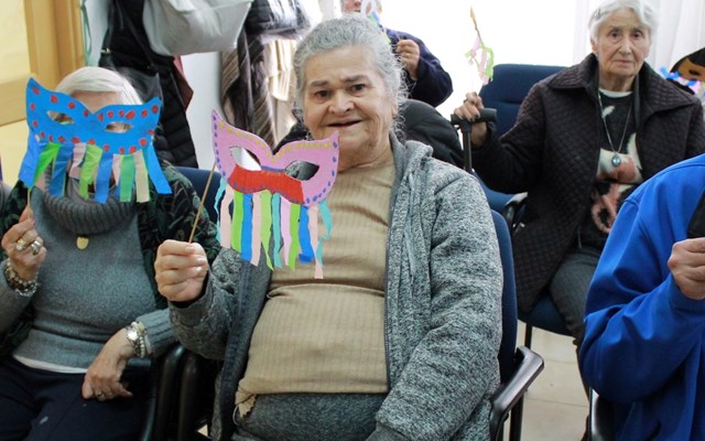 Sorrisos, Máscaras e Boa Disposição