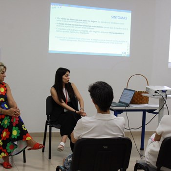 Sessão Informativa "Intervenção com pessoas com demência"- destinada a familiares/cuidadores