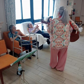 Uma Tarde de Música e Alegria 